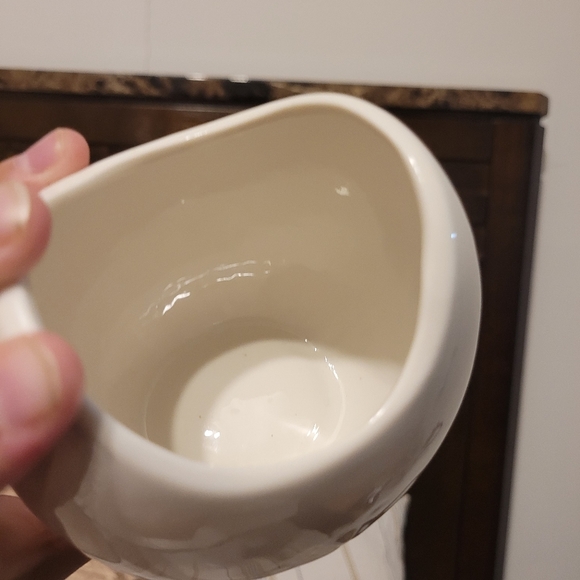 Subtle cat planter - Picture 3 of 5